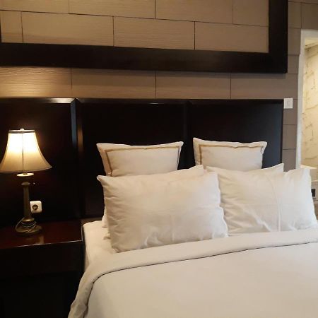 Alsalam Syariah Guesthouse Surakarta  Ngoại thất bức ảnh