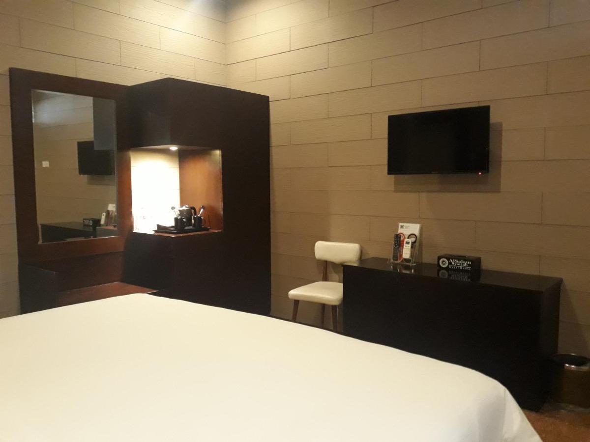 Alsalam Syariah Guesthouse Surakarta  Ngoại thất bức ảnh